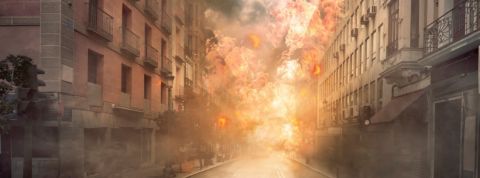 rue d'un ville incendiée