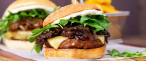 Deux burgers Beyond Meat