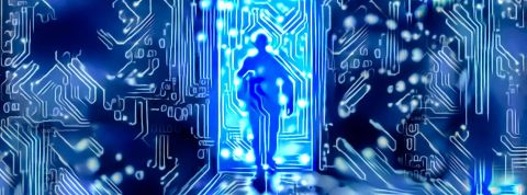 Homme numérique tonique bleu de circuit marchant par la porte électronique