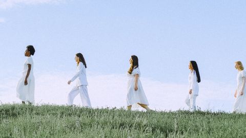 5 filles dans la nature