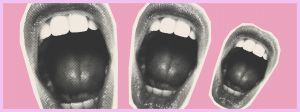 Trois grandes bouches ouvertes sur fond rose