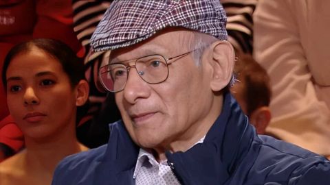 Un vieil homme en beret sur le plateau de Lea Salamé