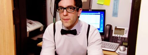 Un employé à son bureau