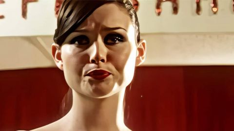 le visage en gros plan de Sophie Elis-Bextor