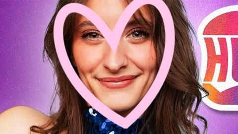 une jeune femme avec un coeur
