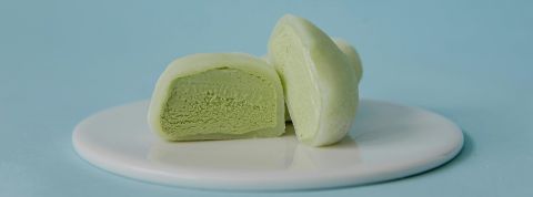 Un mochi au thé matcha