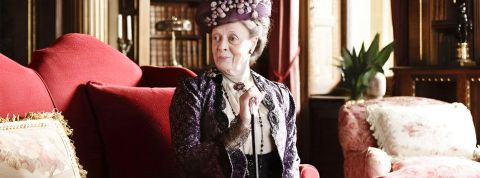 Maggie Smith alias Violet dans Downtown Abbey